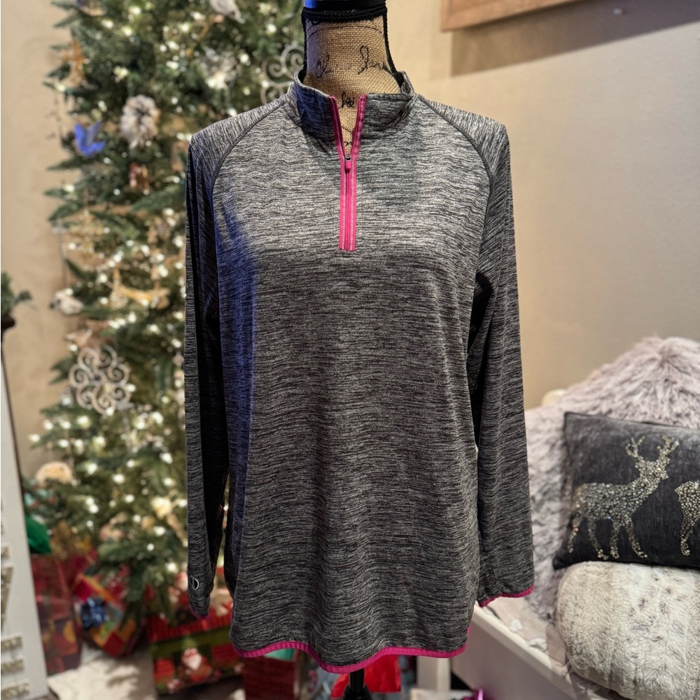Women’s Hollowa quarter zip!
